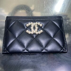 CHANEL 24P Card Holder Lambskin Pearls CC (Missing Pearl See Pictures)